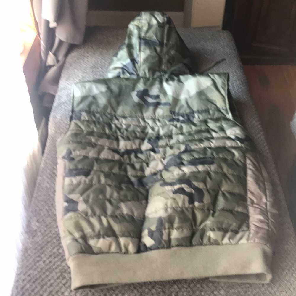 To small - Picture 2 of 2